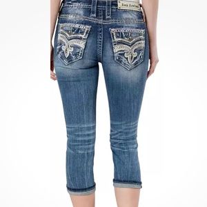 Rock revival mid rise stretch crop yadra jeans